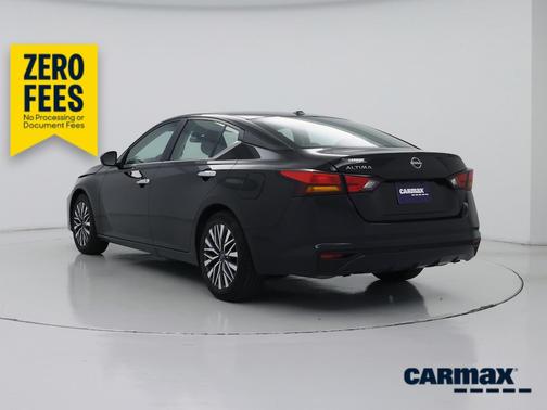 Black 2025 Nissan Altima SV