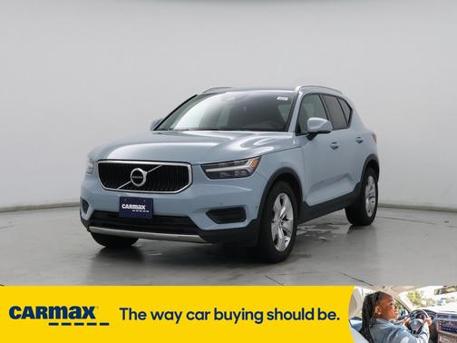 2019 Volvo XC40 T5 Momentum