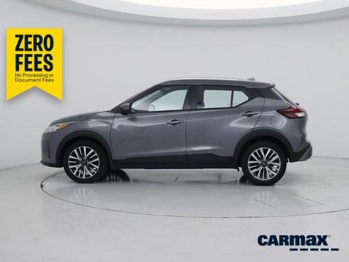 Gray 2023 Nissan Kicks SV