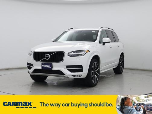 2018 Volvo XC90 T6 Momentum