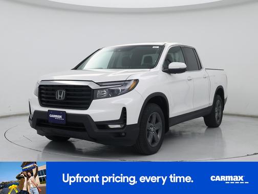 White 2023 Honda Ridgeline RTL