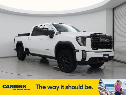 2024 GMC Sierra 2500 AT4