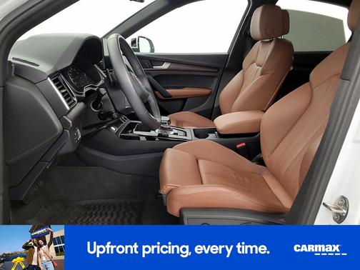 White 2023 Audi Q5 Sportback S-Line Premium