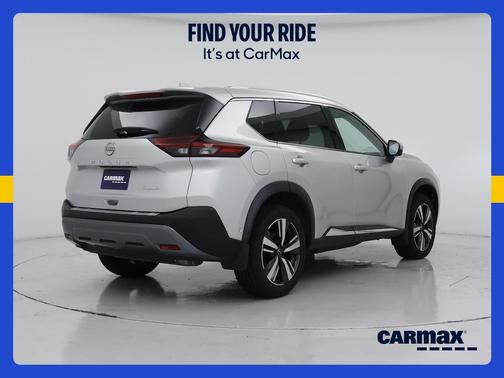 Silver 2023 Nissan Rogue SL