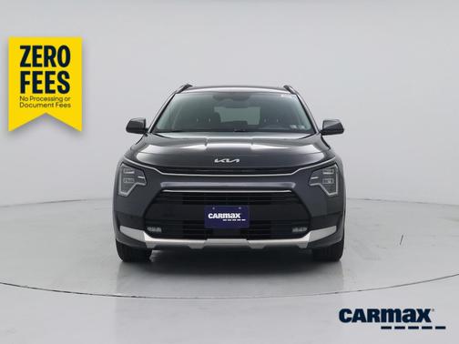 Gray 2023 Kia Niro SX Touring