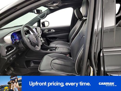 2023 Chrysler Pacifica Hybrid Limited