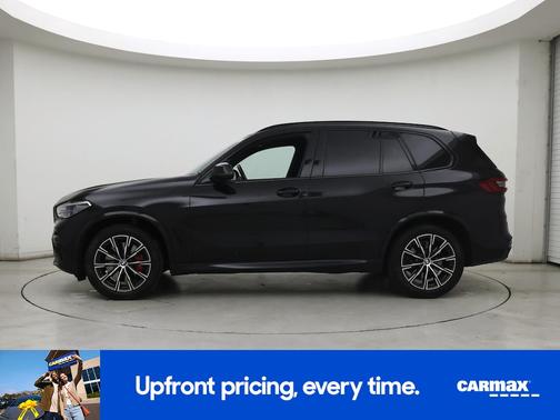 Black 2022 BMW X5 M50i