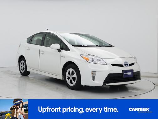 White 2015 Toyota Prius Three
