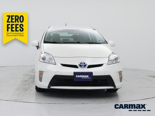 White 2015 Toyota Prius Three