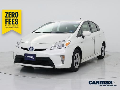 White 2015 Toyota Prius Three