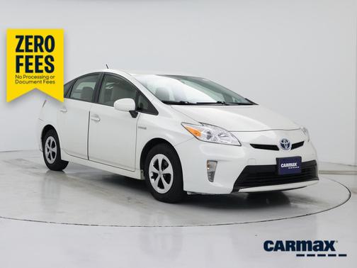 White 2015 Toyota Prius Three
