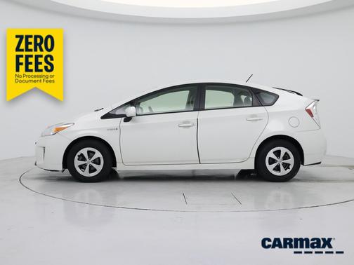 White 2015 Toyota Prius Three