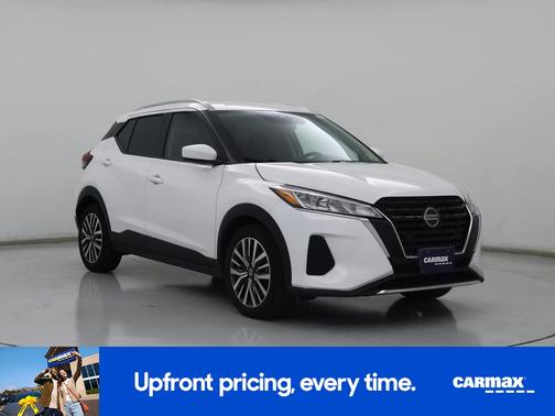 White 2021 Nissan Kicks SV