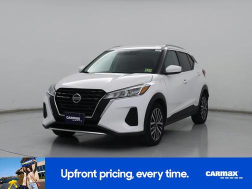 White 2021 Nissan Kicks SV