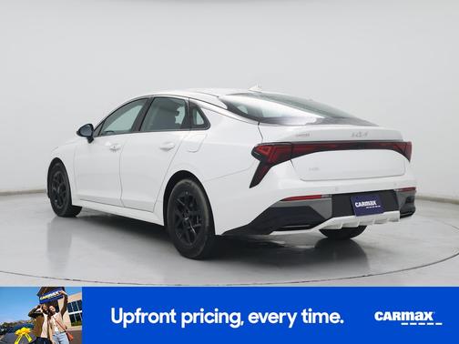 White 2025 Kia K5 LXS