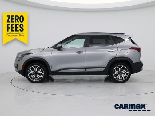 Gray 2023 Kia Seltos SX