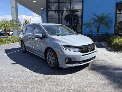Sonic Gray Pearl 2026 Honda Odyssey Touring