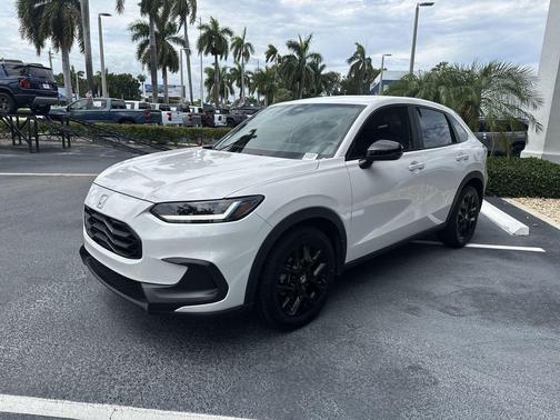 Platinum 2025 Honda HR-V 2WD Sport