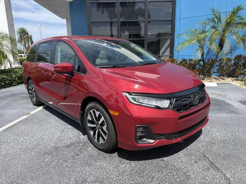 Radiant Red Metallic II 2027 Honda Odyssey EX-L