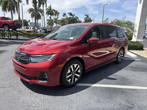 Radiant Red Metallic II 2027 Honda Odyssey EX-L