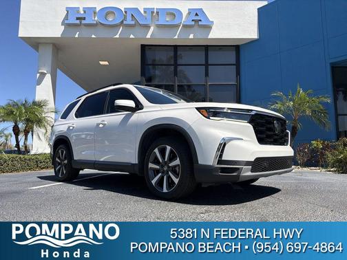 Platinum White Pearl 2023 Honda Pilot AWD Elite