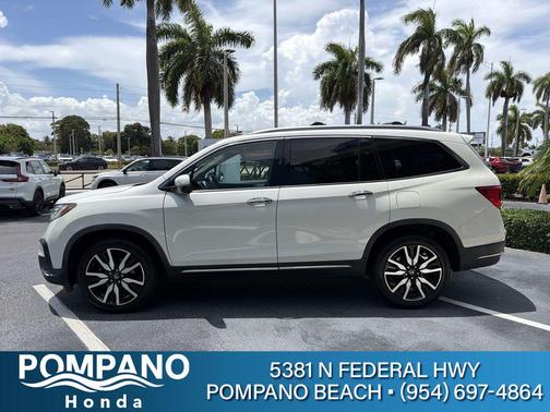 White Diamond Pearl 2019 Honda Pilot Touring 8-Passenger