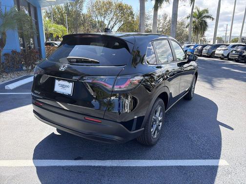 Crystal Black Pearl 2026 Honda HR-V LX