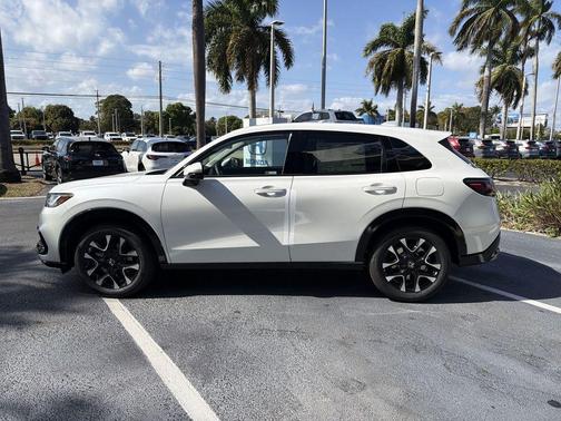 Platinum White Pearl 2026 Honda HR-V EX-L