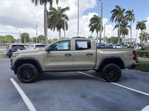 Sand Dune Metallic 2024 Chevrolet Colorado Trail Boss