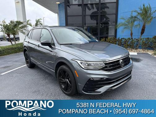 Platinum Gray Metallic 2023 Volkswagen Tiguan 2.0T SE R-Line Black