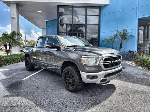Granite Crystal Metallic Clearcoat 2019 RAM 1500 Big Horn