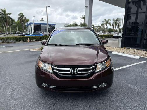 Alabaster Silver Metallic 2014 Honda Odyssey EX-L