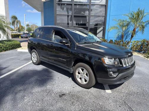 Black Clearcoat 2014 Jeep Compass Latitude