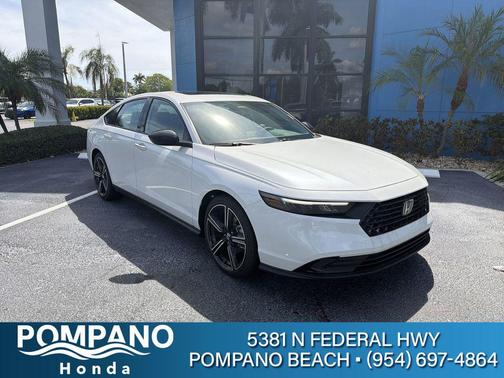 Platinum White Pearl 2026 Honda Accord SE