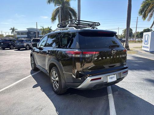 Super Black 2024 Nissan Pathfinder SL FWD