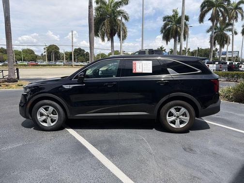 Ebony Black 2023 Kia Sorento LX