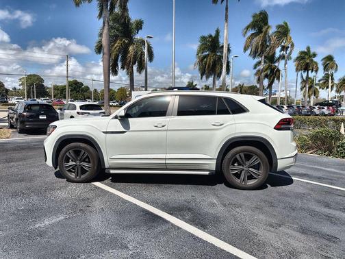 2021 Volkswagen Atlas Cross Sport 3.6L V6 SE w/Technology R-Line