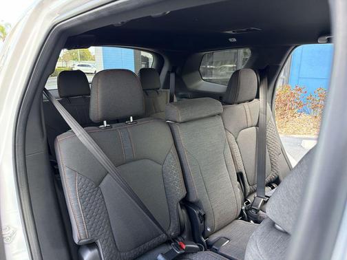 Platinum White Pearl 2026 Honda Pilot Sport