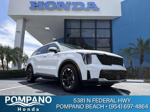 Glacial White Pearl 2026 Kia Sorento S