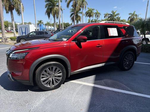 Scarlet Ember 2024 Nissan Pathfinder SL FWD