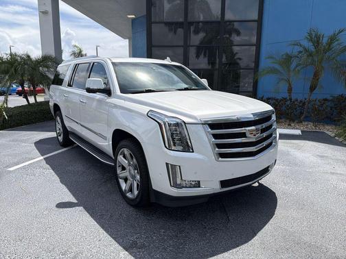 Crystal White Tricoat 2019 Cadillac Escalade ESV Luxury