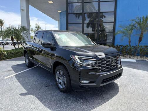 Crystal Black Pearl 2025 Honda Ridgeline TrailSport