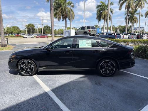 Crystal Black Pearl 2026 Honda Accord SE