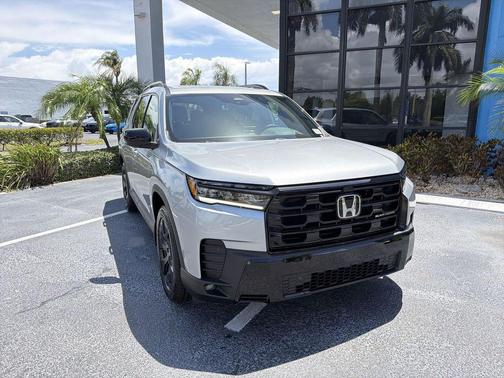 Solar Silver Metallic 2026 Honda Pilot Black Edition