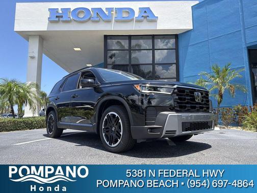 Crystal Black Pearl 2026 Honda Pilot Touring 8-Passenger