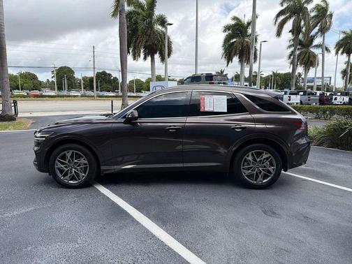 Barossa Burgundy 2023 Genesis GV70 2.5T AWD