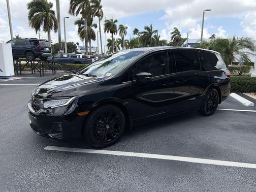 Crystal Black Pearl 2025 Honda Odyssey Sport-L