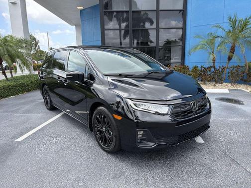 Crystal Black Pearl 2025 Honda Odyssey Sport-L