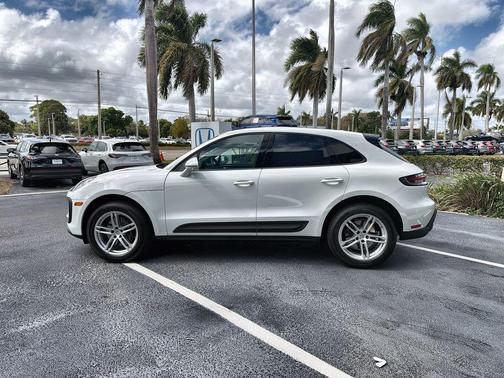 White 2024 Porsche Macan Macan