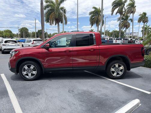 Radiant Red Metallic II 2026 Honda Ridgeline RTL